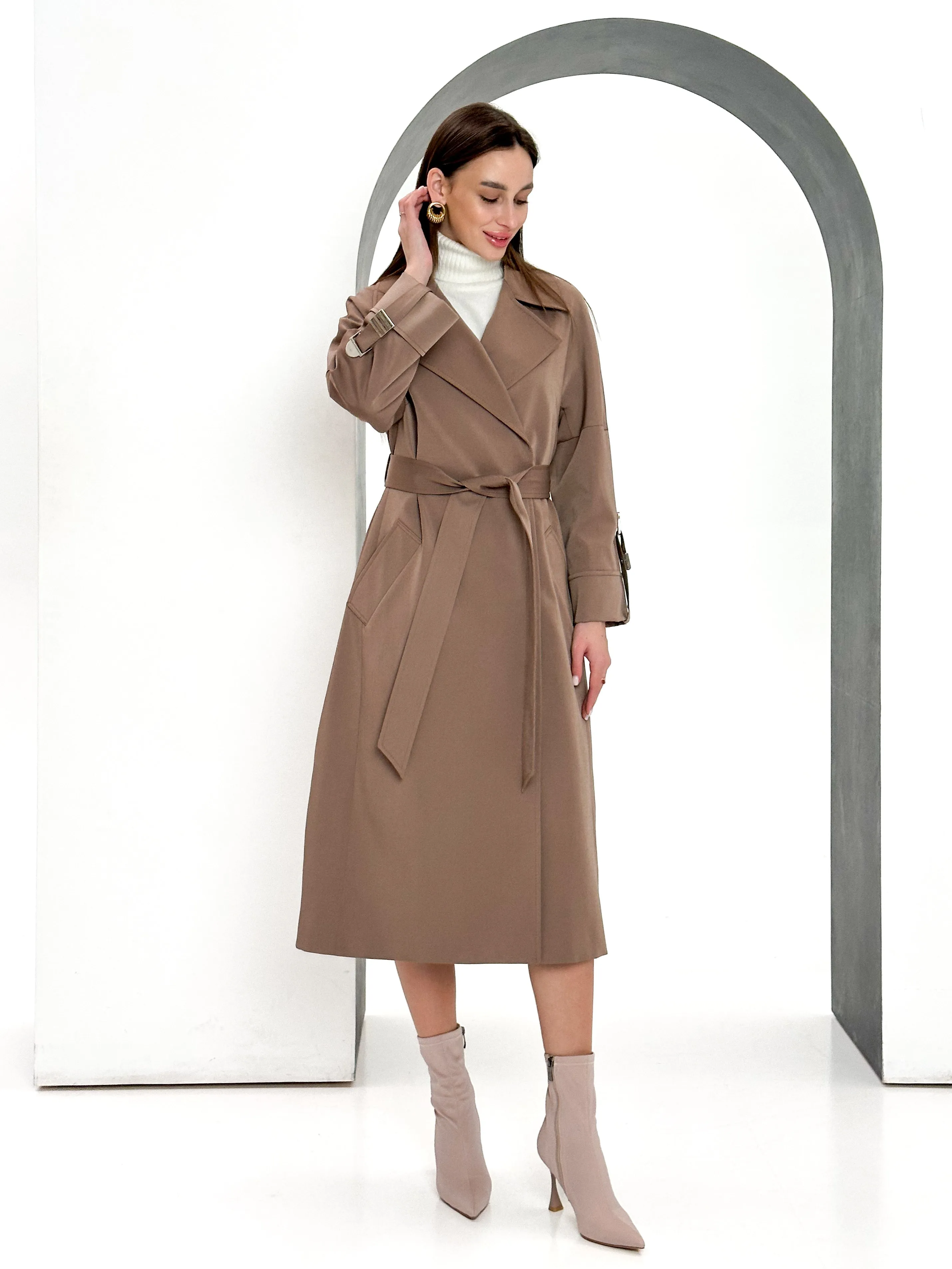 Aire Trench Coat in Mauve