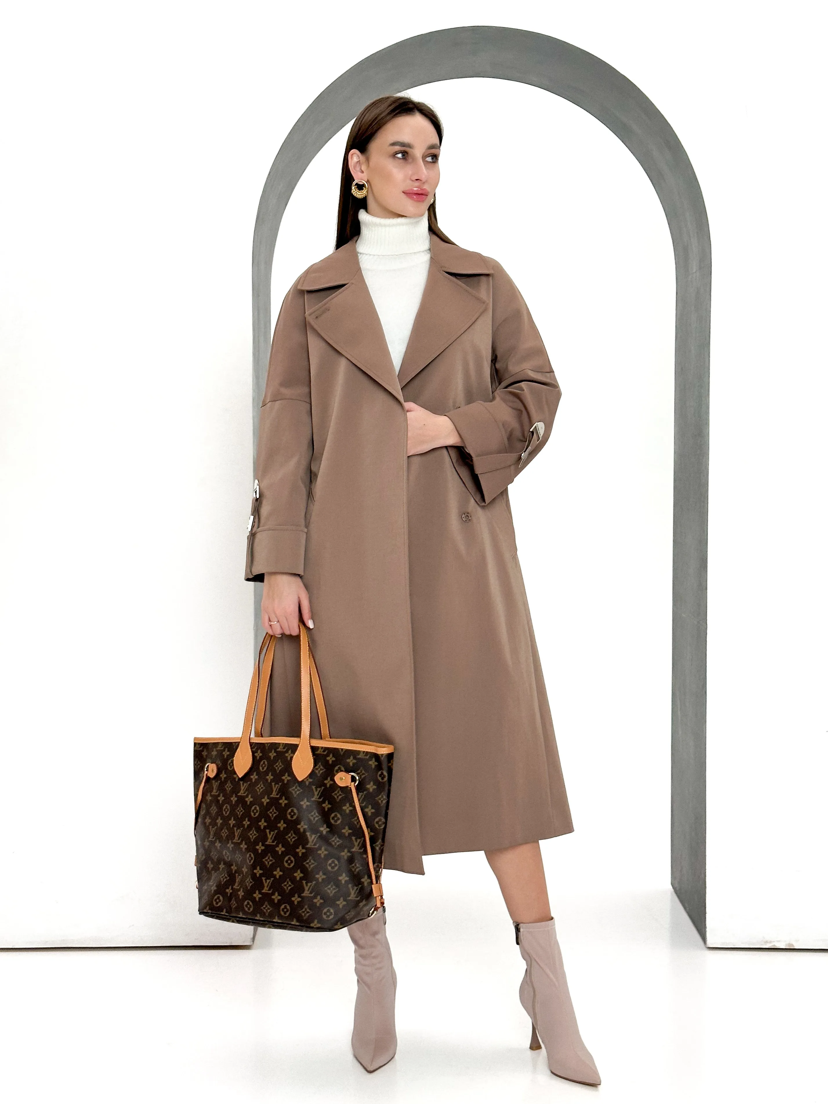 Aire Trench Coat in Mauve