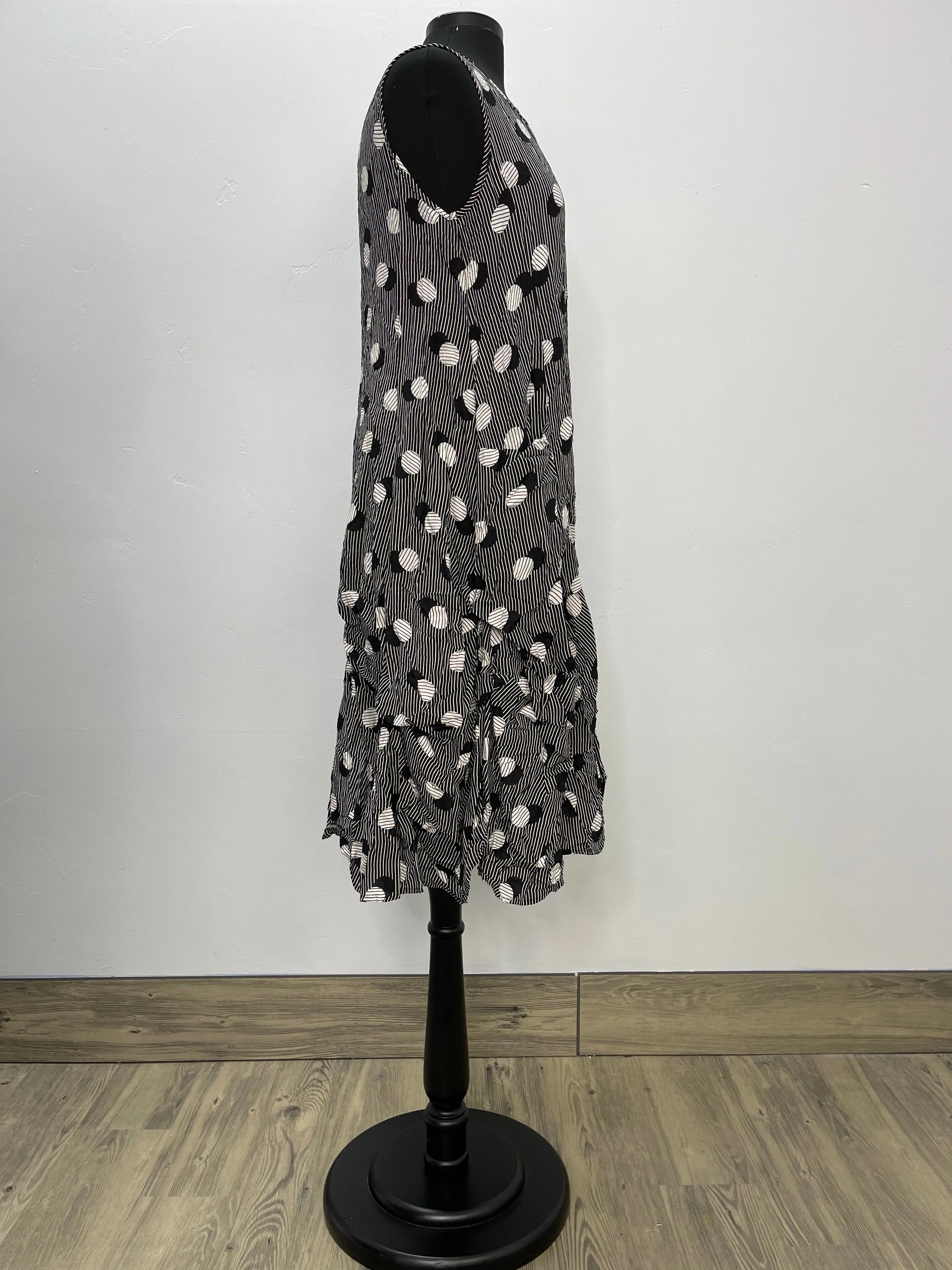 Black Sleeveless Dress with Polka Dots