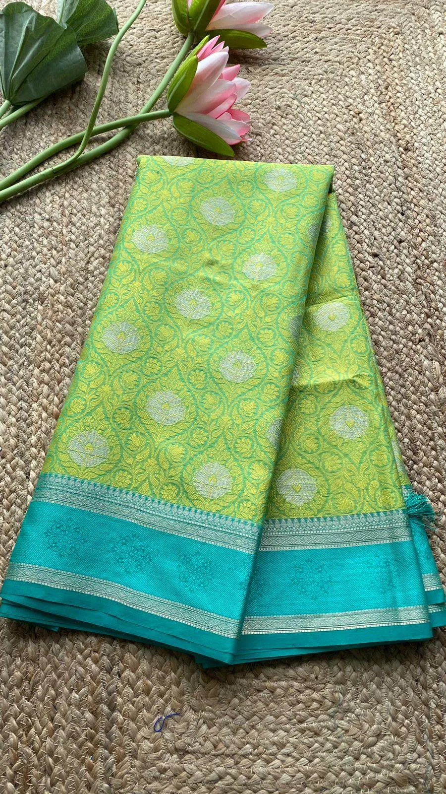 Parrot green dual shaded silk saree with blouse