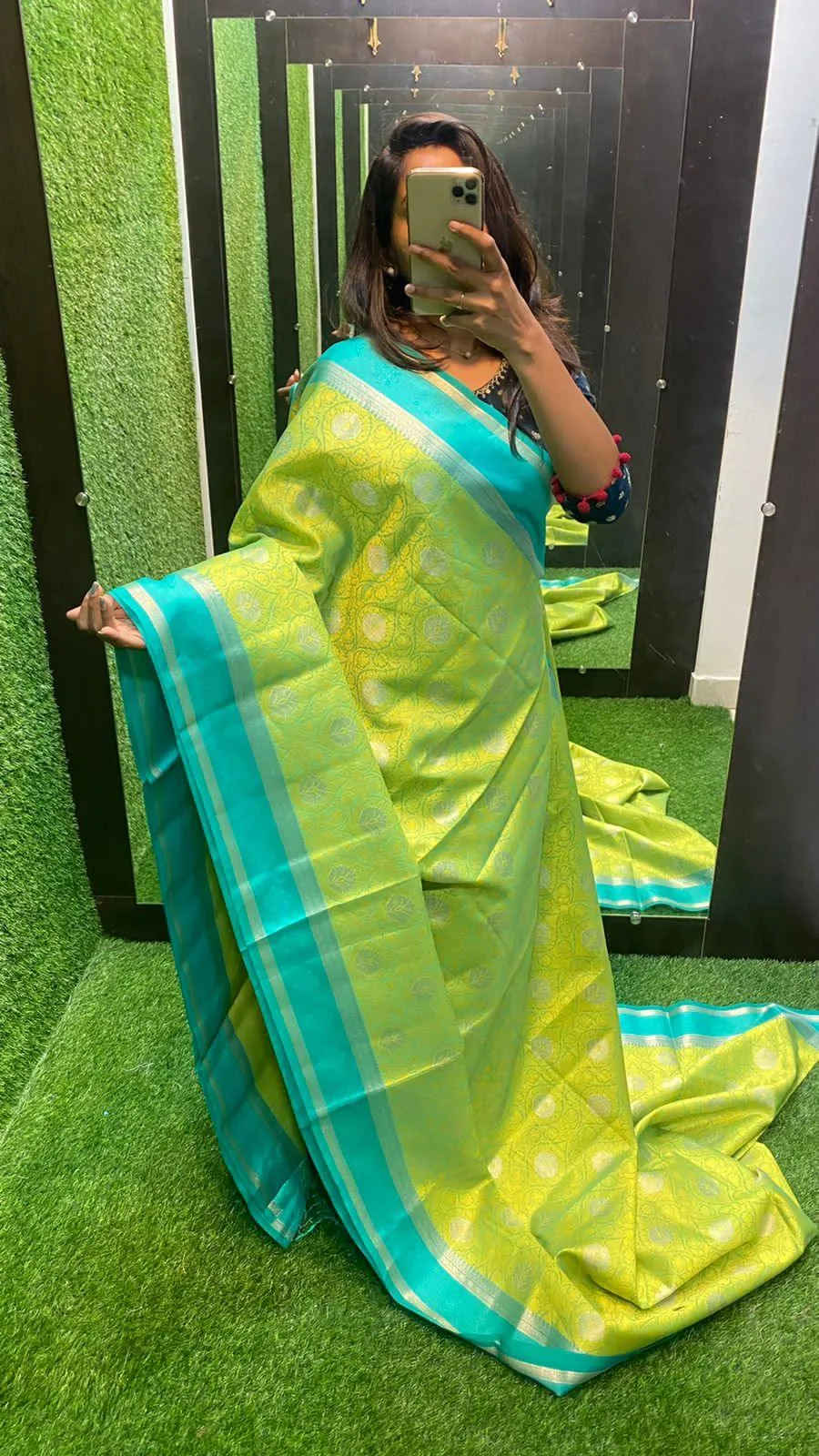 Parrot green dual shaded silk saree with blouse