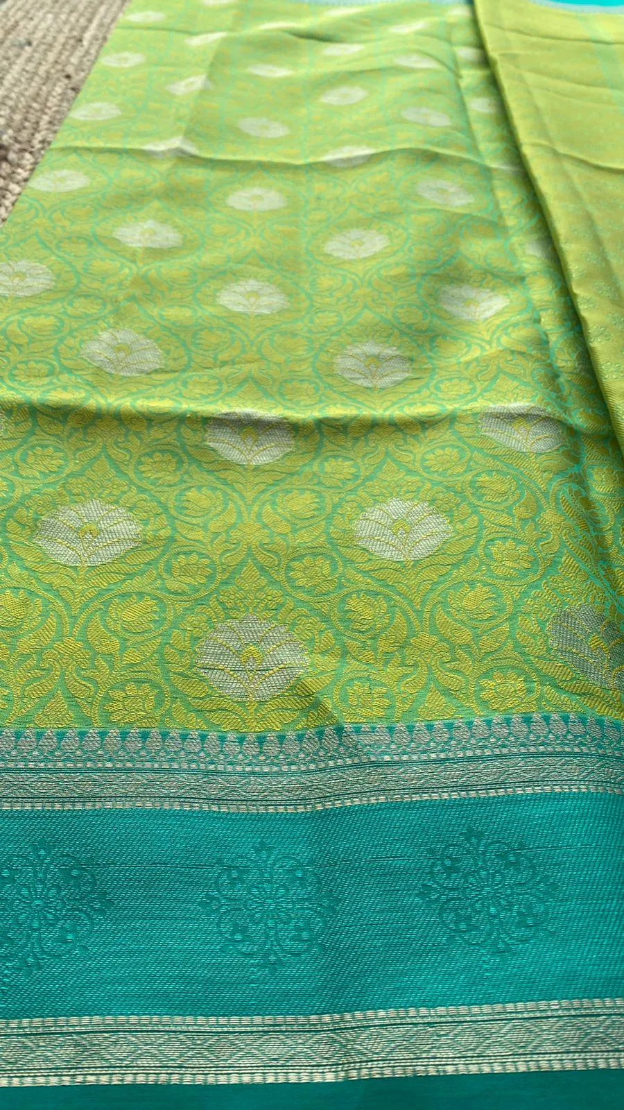 Parrot green dual shaded silk saree with blouse