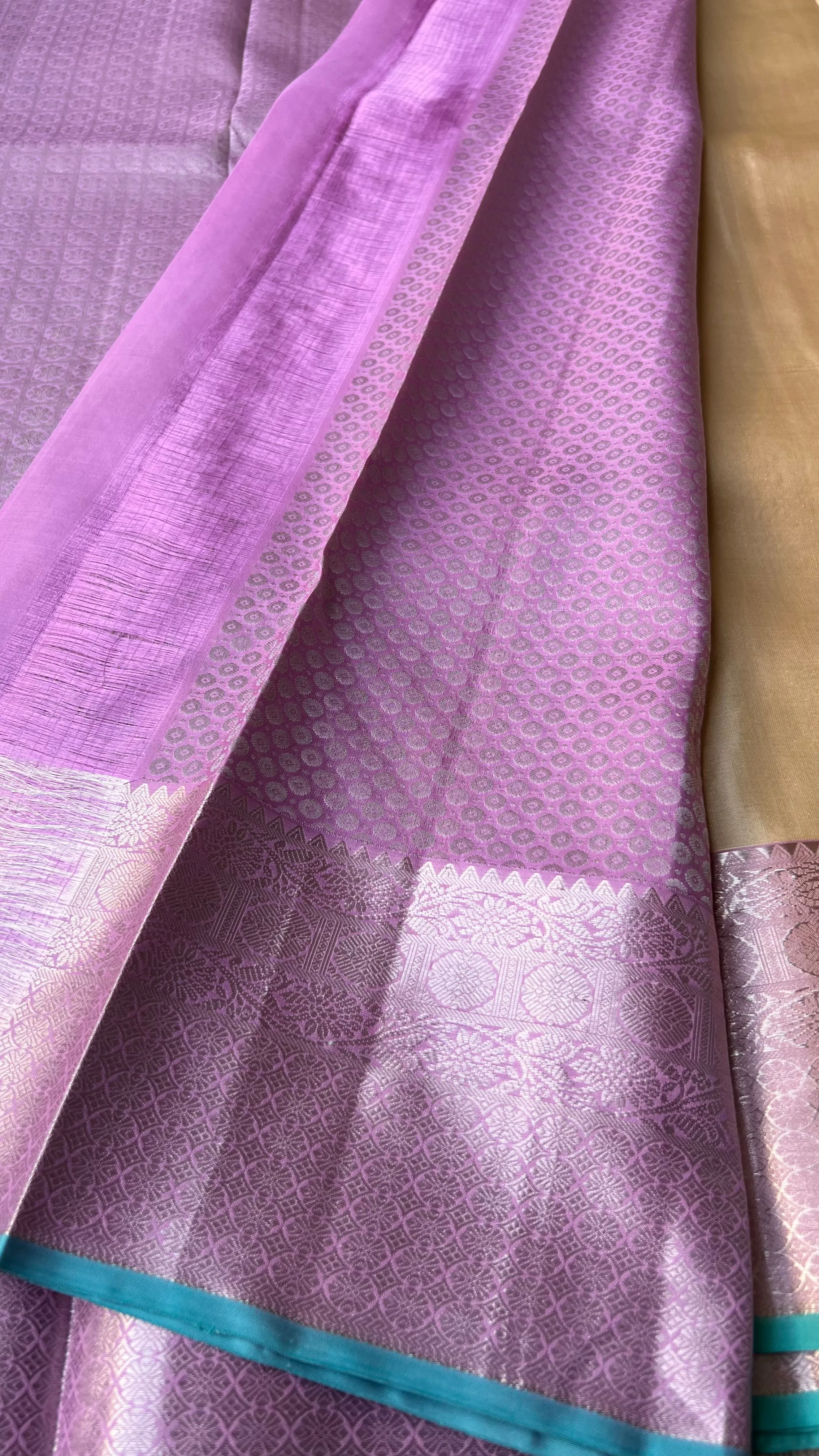 Silver Cream and light Pink kanchipuram silk saree with blouse