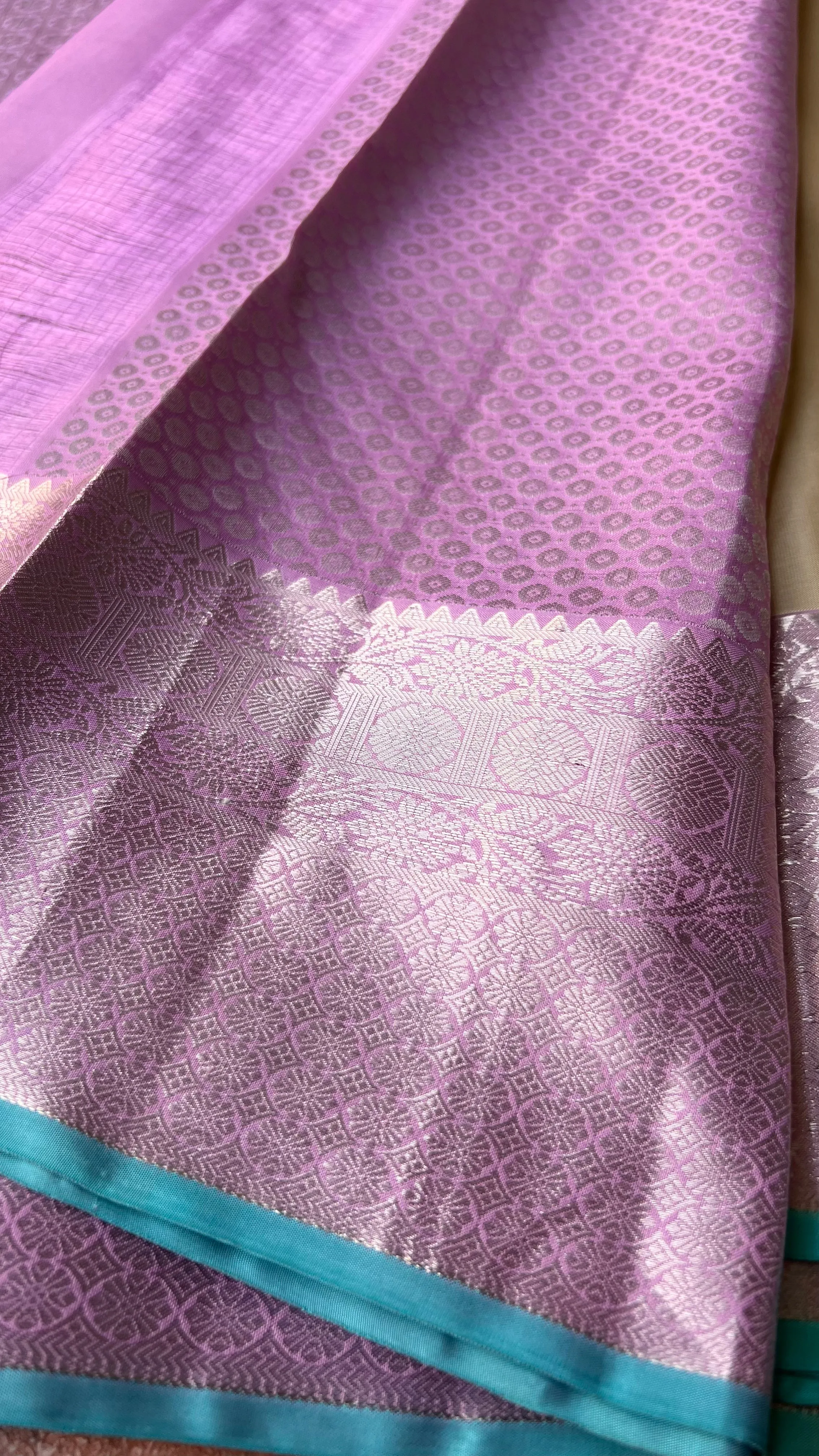 Silver Cream and light Pink kanchipuram silk saree with blouse