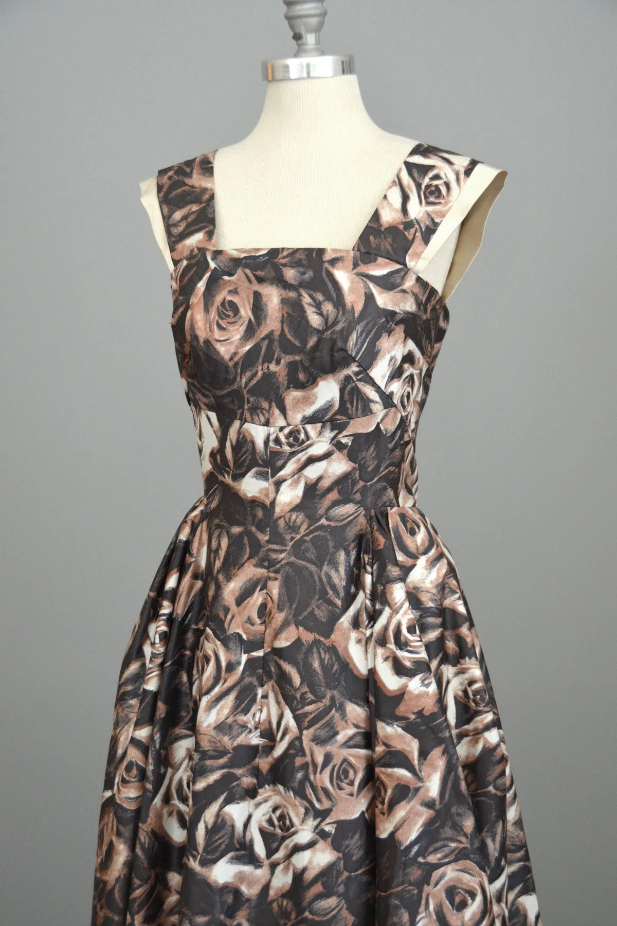 Vintage 1950s Retro Floral Print Evening Gown