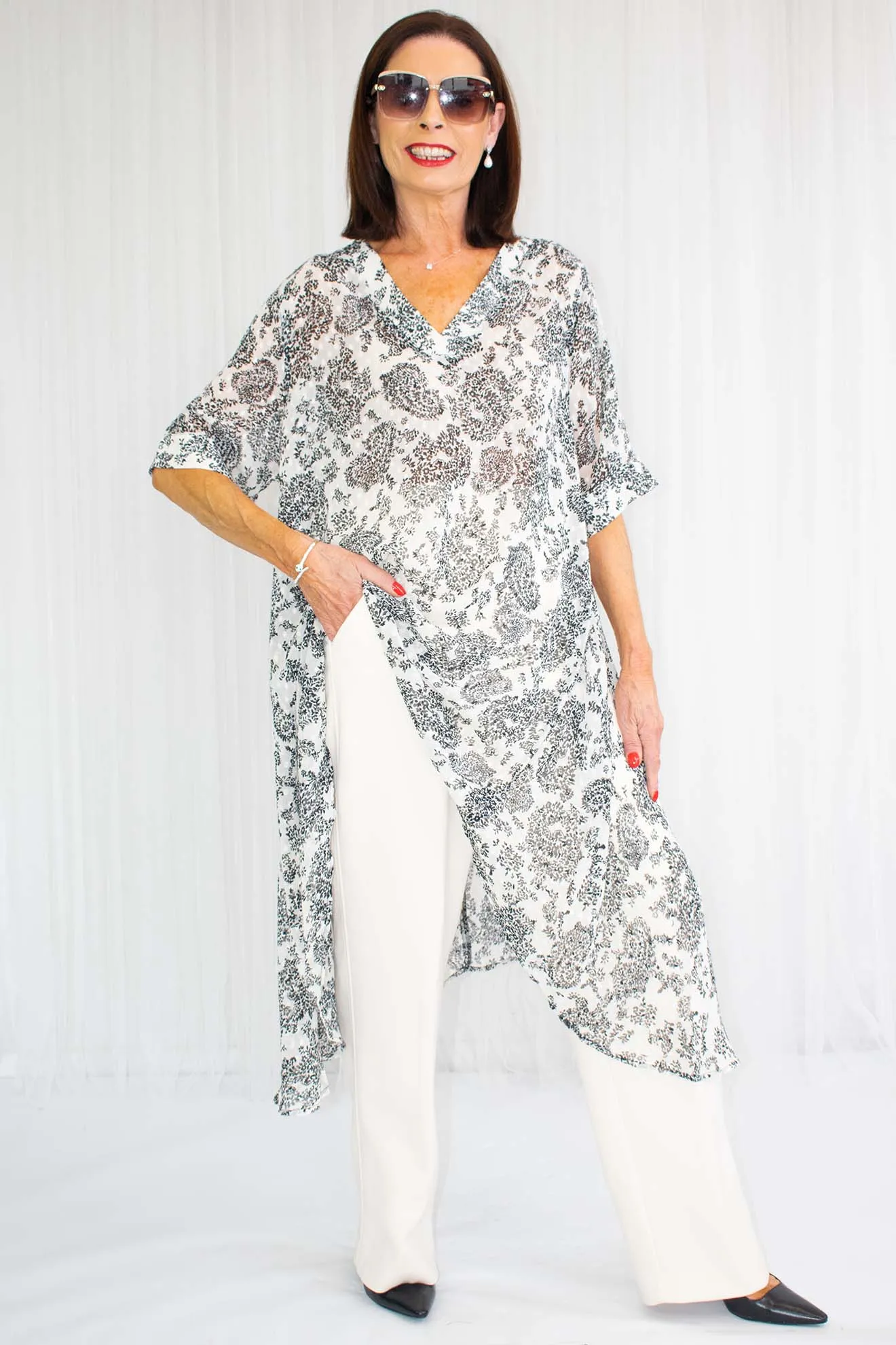 Zoey Floaty Patterned Tunic in Mono